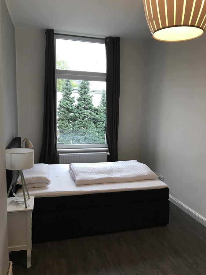 Hotel Fame Am Hauptbahnhof Hamburg Bagian luar foto